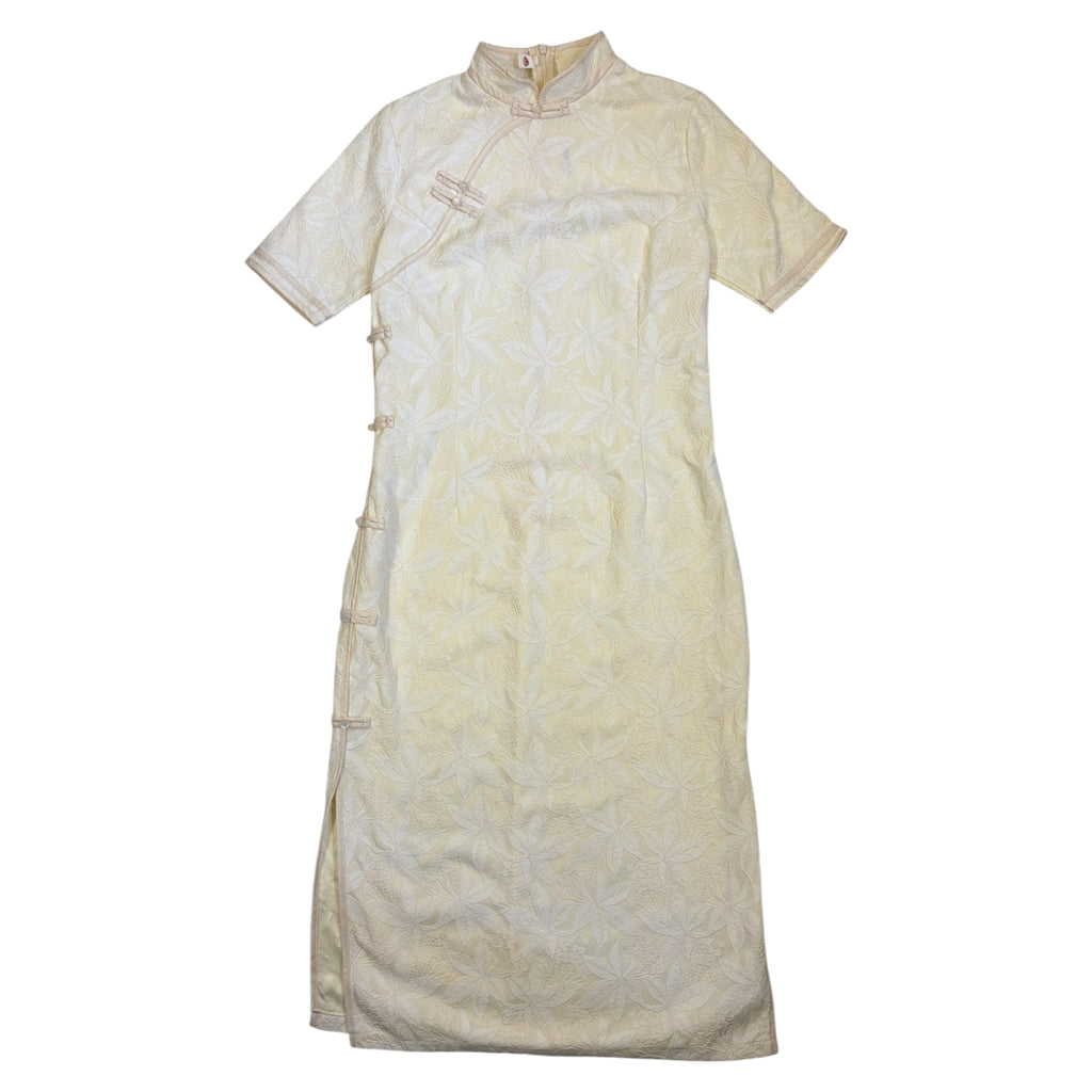 ivory cheongsam dress, with lace embroidery