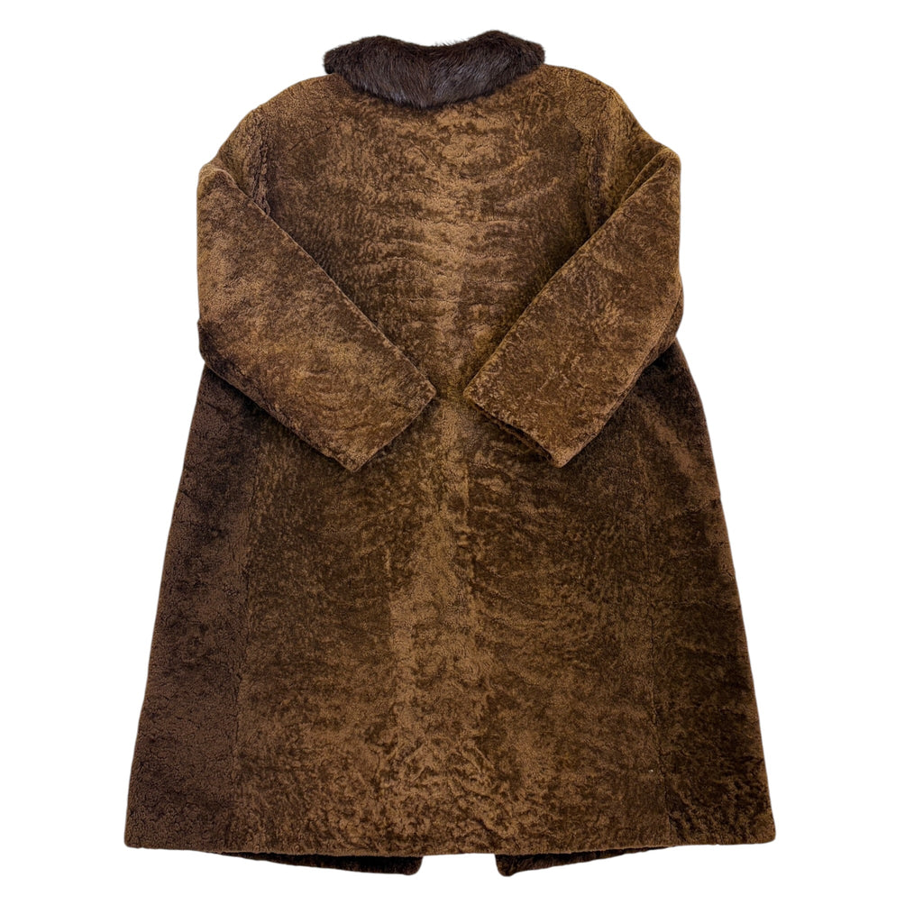 hazelnut sheepskin coat with fur collar back